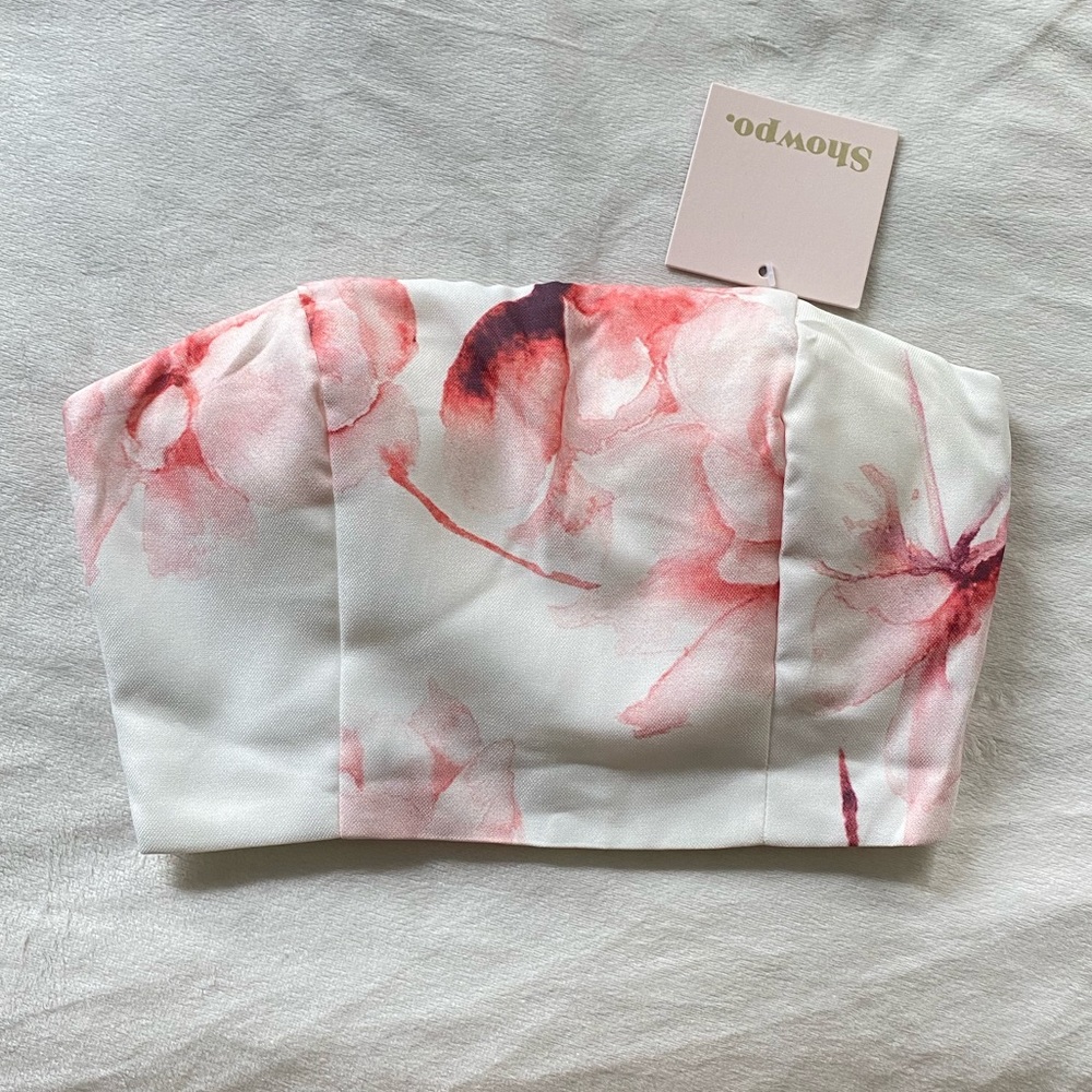 NWT 💕Showpo. Tube Top
